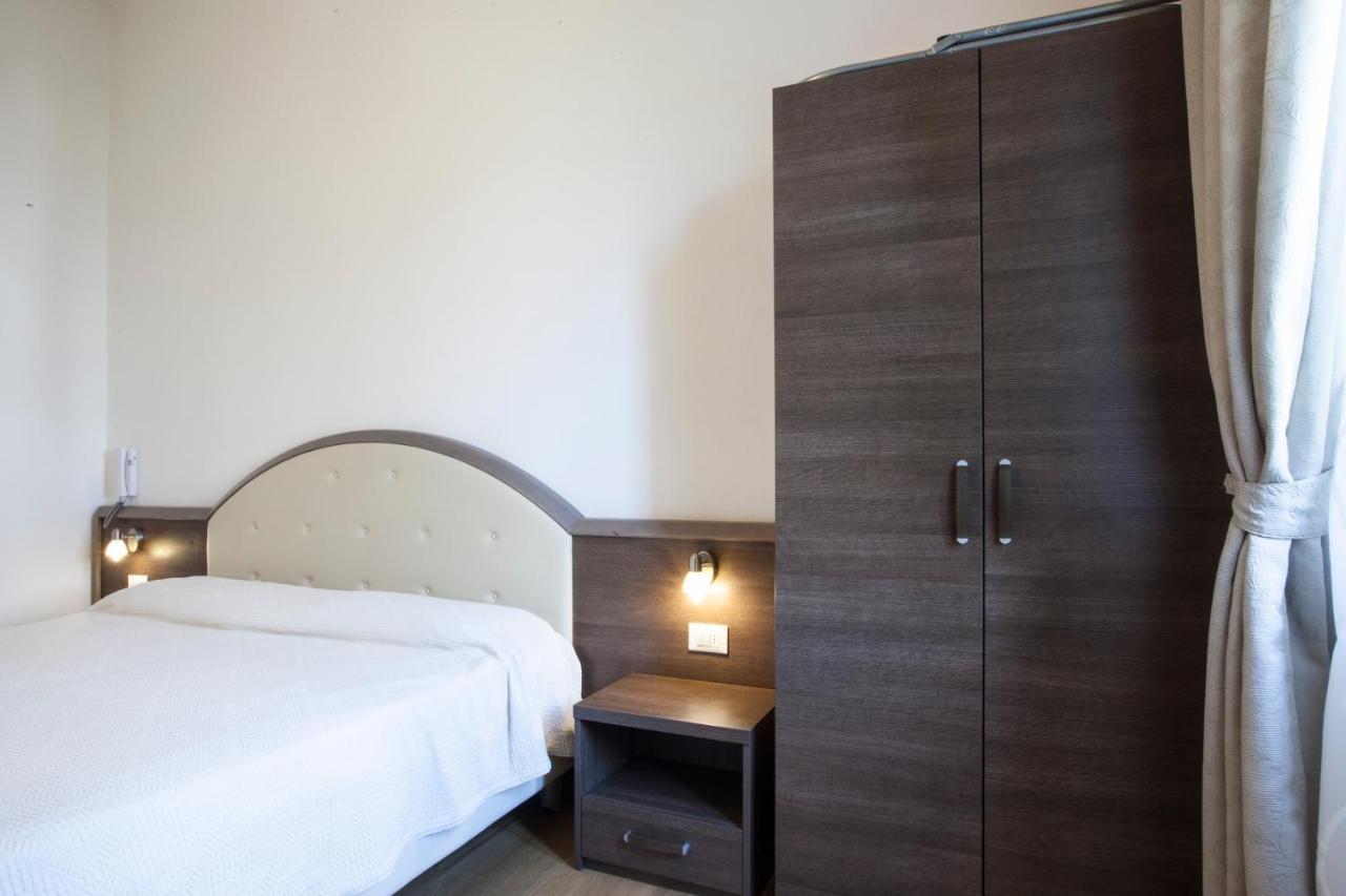 Hotel Amalfi Milano Eksteriør bilde