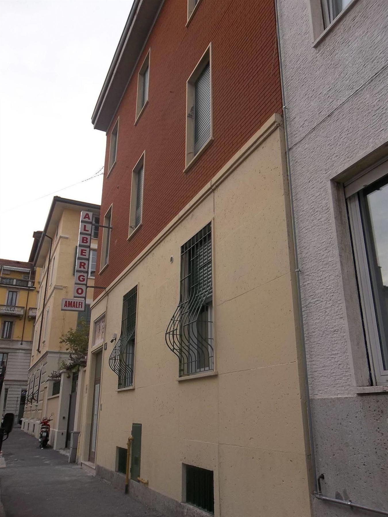 Hotel Amalfi Milano Eksteriør bilde