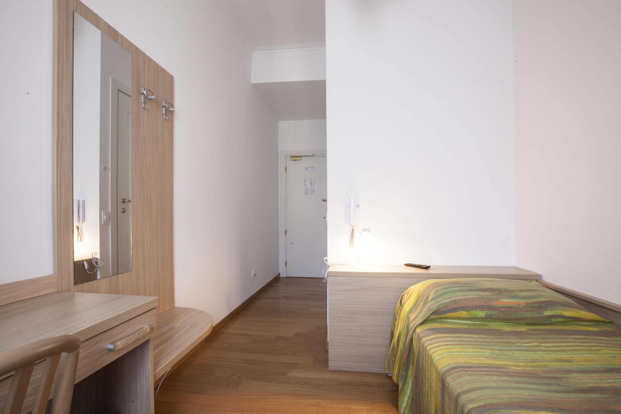 Hotel Amalfi Milano Eksteriør bilde